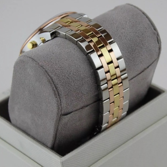 Michael Kors TRI tone ritz chronograph watch - Picture 8 of 8